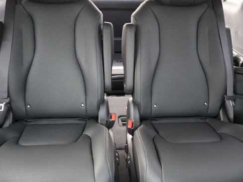 New 2026 Kia Carnival SX Prestige FWD image 12