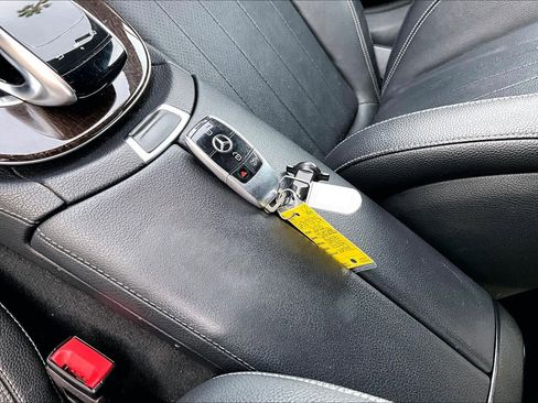 Used 2020 Mercedes-Benz E 350 Sedan w/ Premium Package image 13