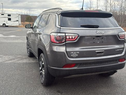 Used 2022 Jeep Compass Limited image 8