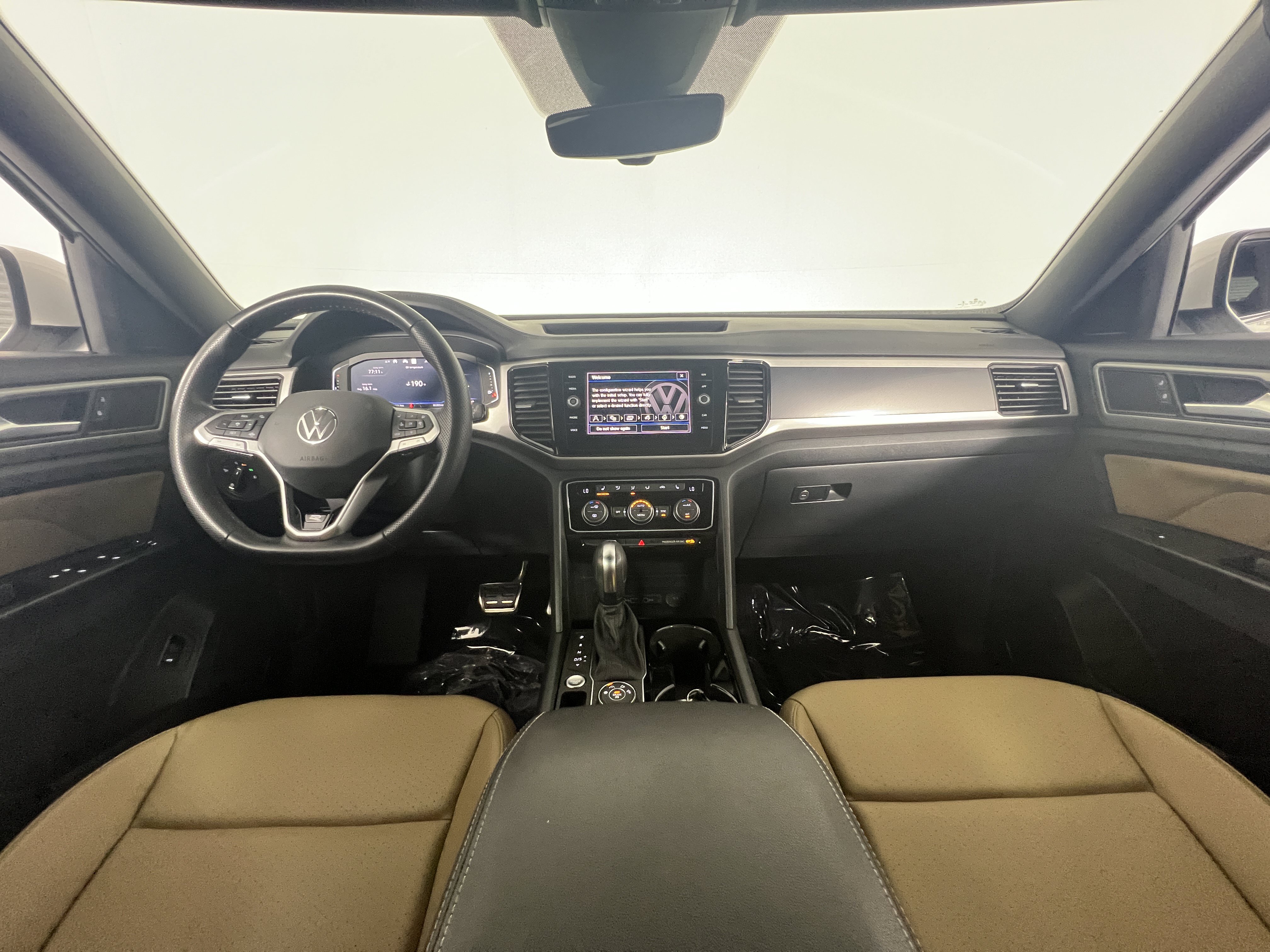 Used 2020 Volkswagen Atlas Cross Sport SEL R-Line AWD/4WD image 11