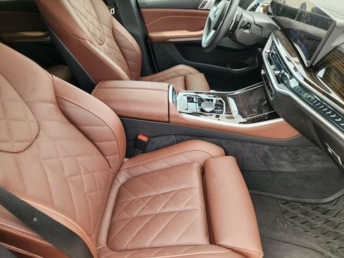 Used 2025 BMW X5 sDrive40i w/ M Sport Package RWD image 13