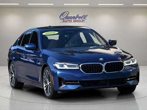 Used 2022 BMW 540i xDrive w/ Executive Package AWD/4WD image 2