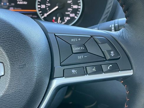 Certified 2022 Nissan Sentra SR w/ SR Premium Package FWD image 17