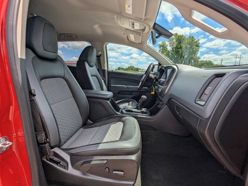 Used 2017 Chevrolet Colorado Z71 AWD/4WD image 15