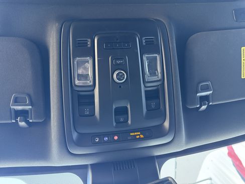 Used 2023 Chevrolet Tahoe RST image 31