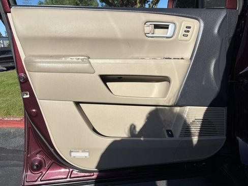 Used 2015 Honda Pilot Touring image 36