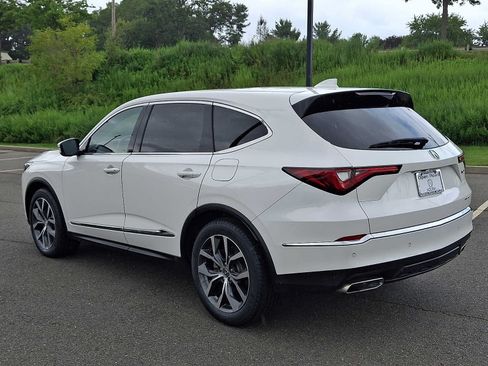 Used 2024 Acura MDX w/ Technology Package AWD/4WD image 4