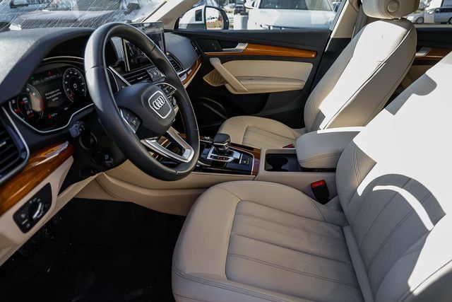 Used 2023 Audi Q5 2.0T Premium Plus w/ Premium Plus Package AWD/4WD image 18