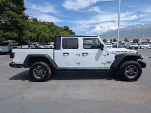 Used 2021 Jeep Gladiator Rubicon AWD/4WD image 2