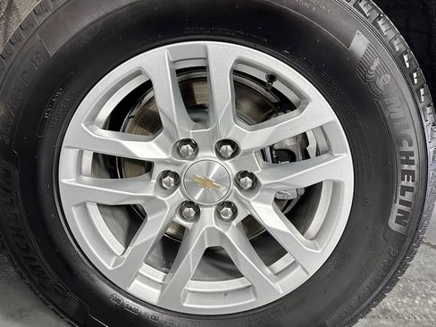 Used 2024 Chevrolet Tahoe LT image 32