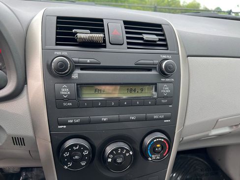 Used 2010 Toyota Corolla FWD image 21