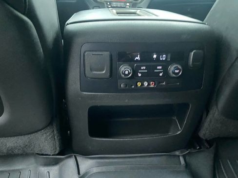 Used 2015 GMC Yukon XL Denali w/ Premium Package image 14