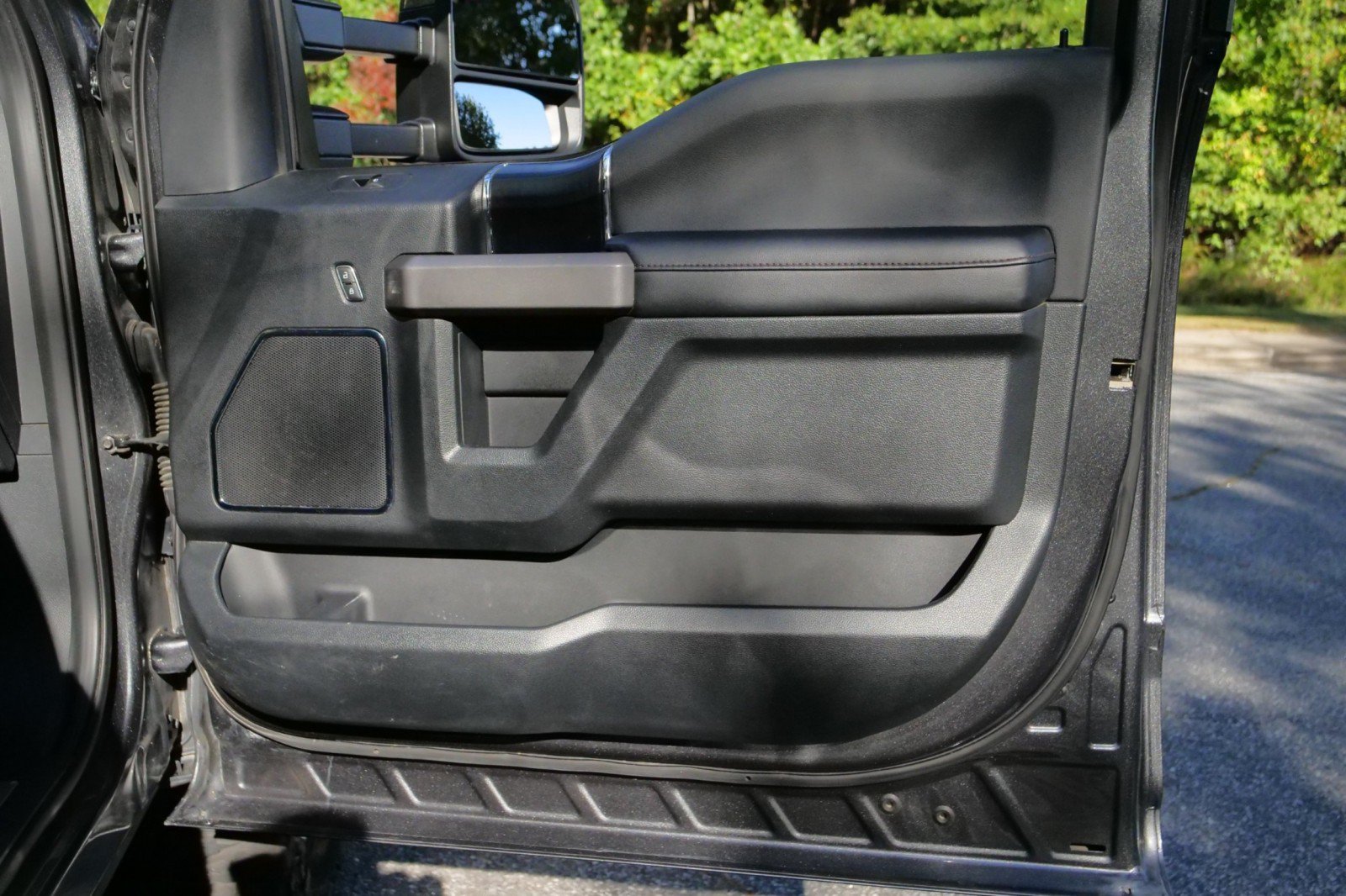Used 2019 Ford F350 Platinum AWD/4WD image 47