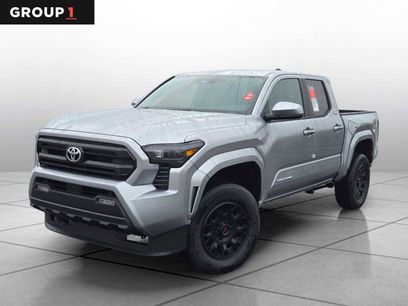 New 2025 Toyota Tacoma SR5