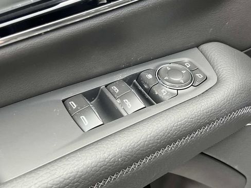 New 2026 GMC Yukon Denali w/ Sun & Power Step Package image 15