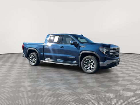 Certified 2023 GMC Sierra 1500 SLT w/ SLT Premium Package image 2