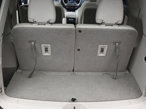 Used 2021 GMC Acadia Denali w/ Denali Ultimate Package AWD/4WD image 16