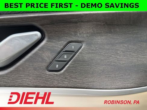 New 2025 Jeep Grand Cherokee Limited w/ Black Appearance Package image 24