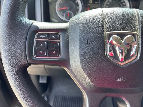 Used 2018 RAM 1500 Express RWD image 14