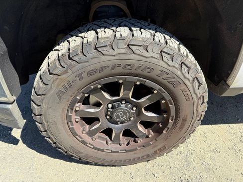 Used 2018 Chevrolet Silverado 1500 LT w/ All Star Edition AWD/4WD image 10