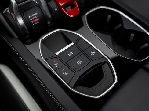Used 2024 Lamborghini Urus S AWD/4WD image 52