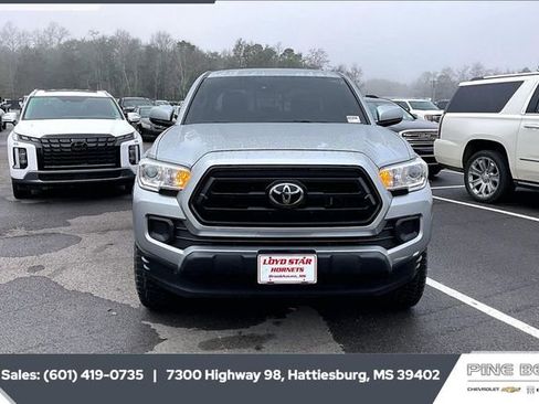 Used 2023 Toyota Tacoma SR image 4