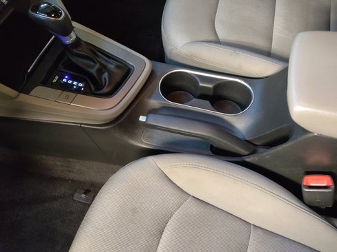 Used 2018 Hyundai Elantra SEL FWD image 26