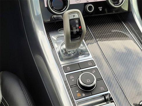 Used 2018 Land Rover Range Rover Sport SVR image 22