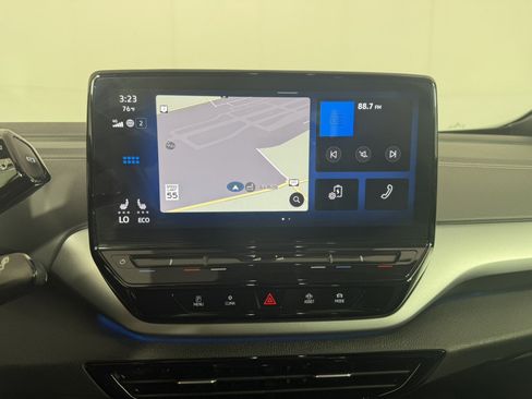Used 2023 Volkswagen ID.4 Pro AWD/4WD image 18