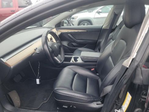 Used 2022 Tesla Model 3 Long Range AWD/4WD image 4