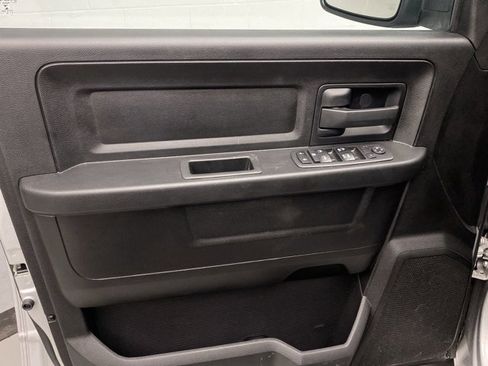 Used 2018 RAM 1500 Express image 9