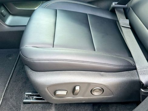 New 2026 GMC Acadia Elevation w/ Elevation Premium Package image 9