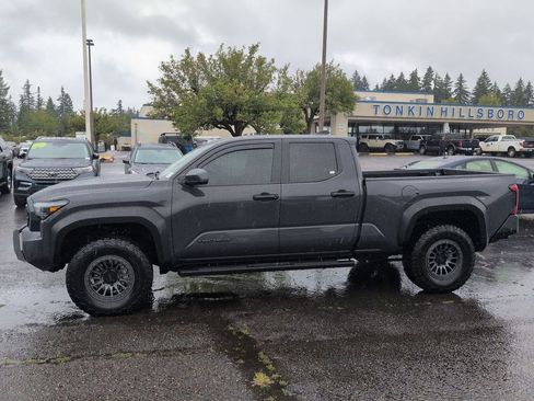 Used 2024 Toyota Tacoma TRD Off-Road AWD/4WD image 2