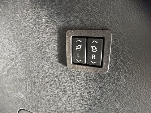 Used 2021 Buick Enclave Avenir w/ Avenir Technology Package image 35