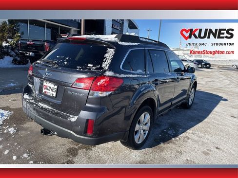 Used 2011 Subaru Outback 2.5i Limited w/ PWR Moonroof Pkg image 10