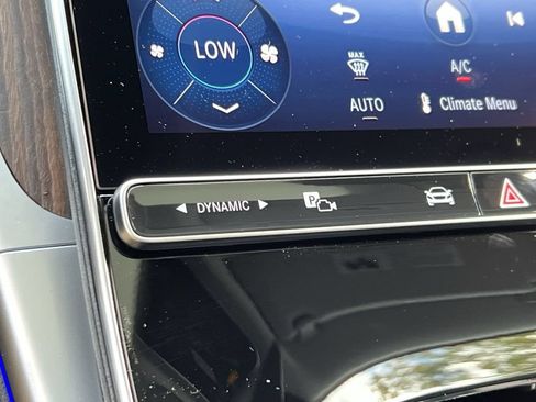 Used 2026 Mercedes-Benz C 300 4MATIC Sedan image 32