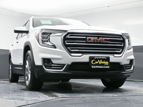 Used 2024 GMC Terrain SLT image 49