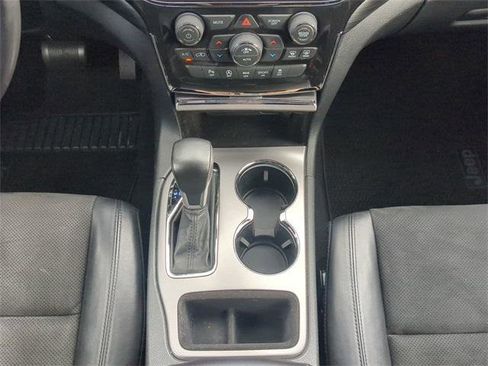 Certified 2020 Jeep Grand Cherokee Altitude image 22