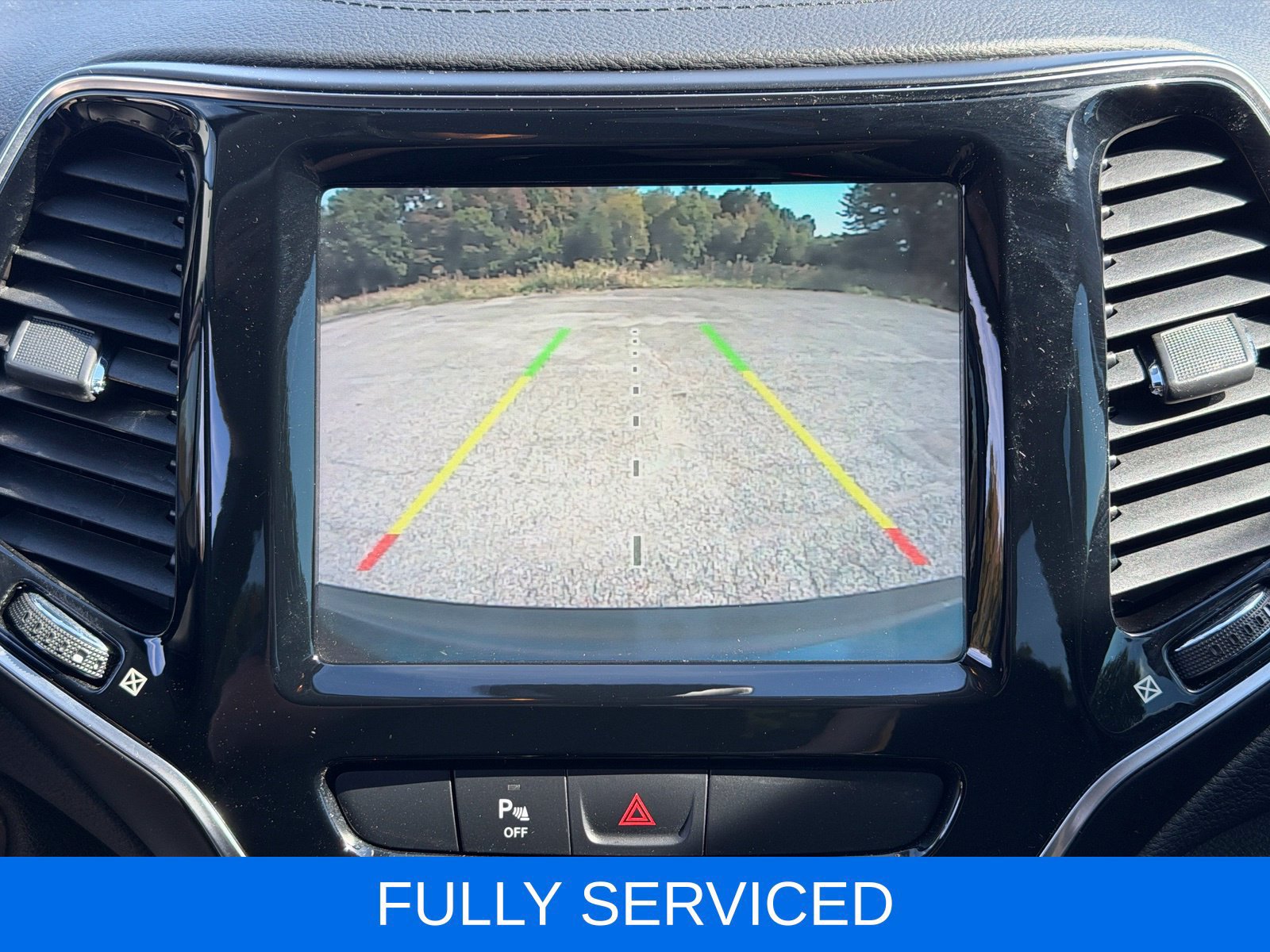 Used 2020 Jeep Cherokee Limited AWD/4WD image 23