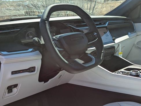 New 2026 Jeep Cherokee Overland w/ Advanced Pro Tech Group image 3