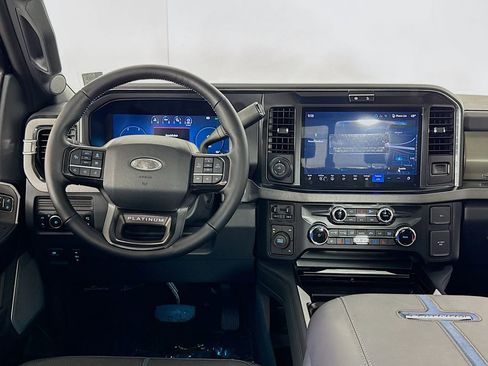 Used 2026 Ford F450 Platinum w/ FX4 Off-Road Package AWD/4WD image 15