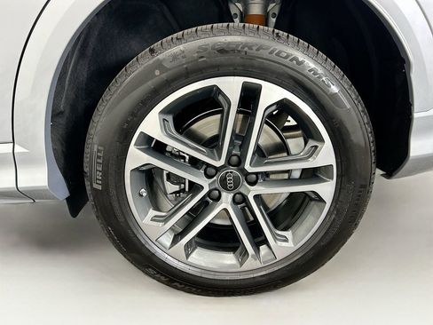 Used 2025 Audi Q5 Premium Plus w/ Premium Plus AWD/4WD image 31