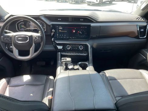 Used 2023 GMC Sierra 1500 Denali w/ Denali Reserve Package AWD/4WD image 40