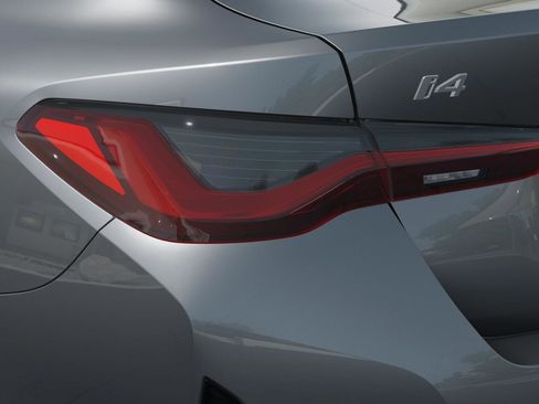 New 2026 BMW i4 eDrive40 image 8
