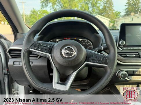 Used 2023 Nissan Altima 2.5 SV FWD image 16