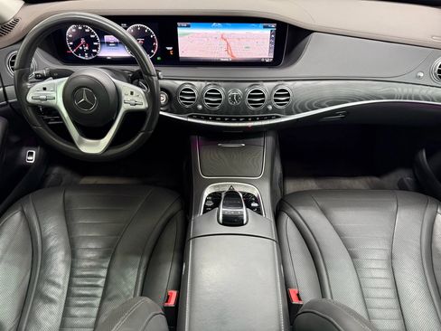 Used 2018 Mercedes-Benz S 560 4MATIC Sedan image 2