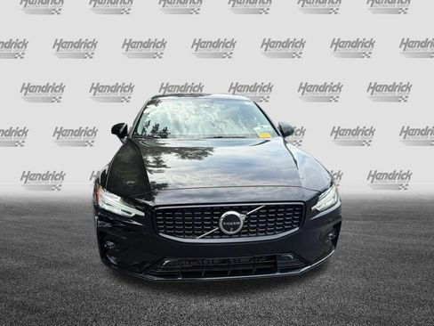 Used 2025 Volvo S60 B5 Plus FWD image 41