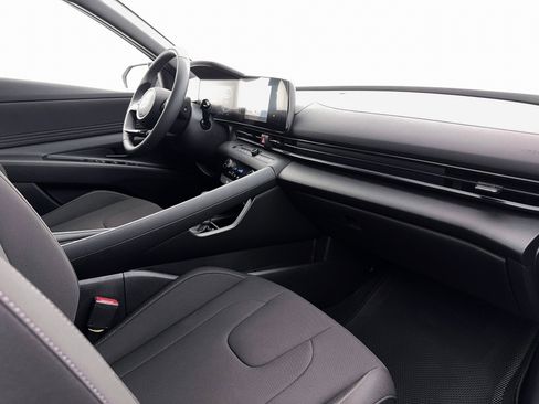 New 2026 Hyundai Elantra Sport FWD image 15