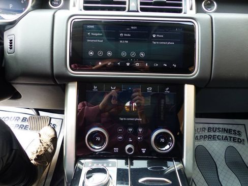 Used 2018 Land Rover Range Rover Supercharged AWD/4WD image 23