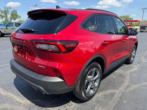 Used 2025 Ford Escape ST-Line w/ Tech Pack #1 AWD/4WD image 5